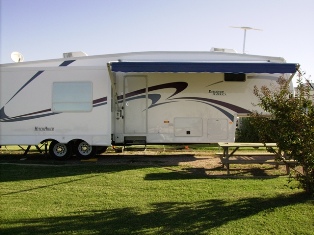 360SB  with awning out
